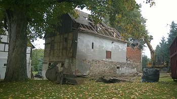 Abriss des alten Pferdestalls, Bild 1